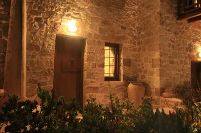 Lithos Traditional Guest Houses