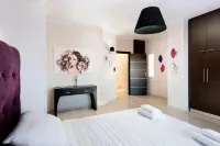 Kronos Villas Hotels in Kamisiana