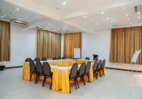 Hotel de Mag (Plaza) Các khách sạn ở Dar Es Salaam