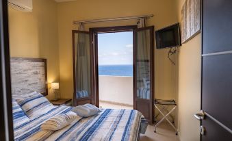 Theoxenia Kasos Luxury Apartments