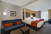 Comfort Inn & Suites Hotels in Wilton
