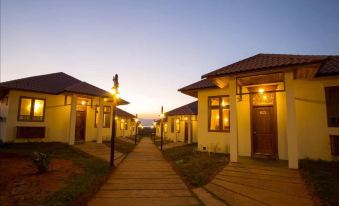 Inle Garden Hotel