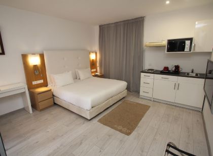 Casablanca Suites & Spa