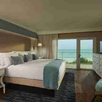 Edgewater Beach Hotel Rooms