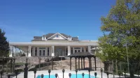 Burleigh Falls Inn - Pools