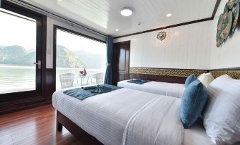 Halong Sapphire Cruise