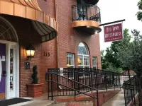 Old Town GuestHouse B&B Hotels near Simpich Showcase