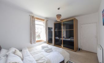 Montgomery Apartments - Stevensons