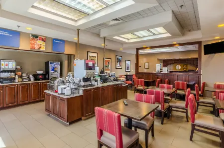 Comfort Inn Blacksburg University Area Отели рядом с достопримечательностью «Политехнический университет Виргинии»