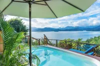 Isla Chiquita Glamping Hotel Hotels in Puntarenas