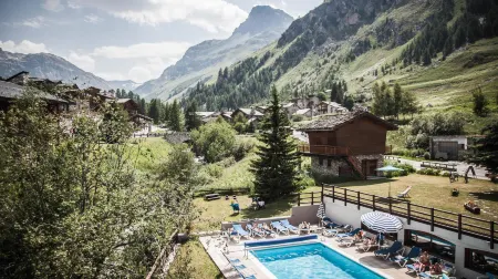 Hotel Altitude Отели рядом с достопримечательностью «Val d'Isère»