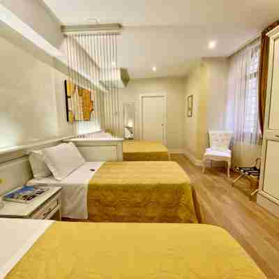Hotel Aurora Rooms