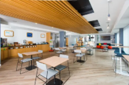 Holiday Inn Express LEEDS CITY CENTRE - ARMOURIES by IHG