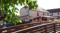Sarl Macarena Hotels in Montbard