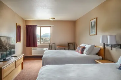 Whitewater Inn Hotels in Big Sky