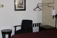 Aero Inn Hotels in Somers