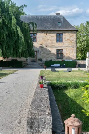 La Maison Forte Отели в г. Нетанкур