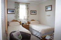Whitecroft Bed and Breakfast Hotels in East Calder