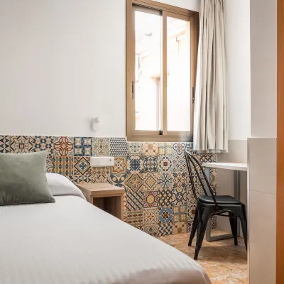Hostal Baler Hotels near Barcelona Sants Railway Station