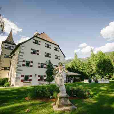 Schloss Prielau Hotel & Restaurants Hotel Exterior