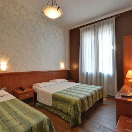 Hotel Universo