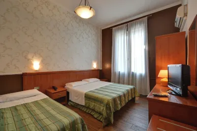 Hotel Universo Hotels in 
