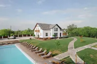 Purcari Retreat Hotels in Пуркар