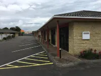 Kiwi Court Motel - Parkplatz