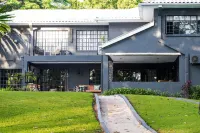 Latitude 13 Degrees Các khách sạn ở 