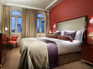 Taj 51 Buckingham Gate Suites and Residences