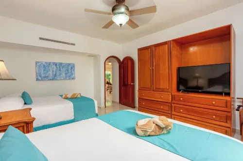Aventuras Club Hotels in Puerto Aventuras