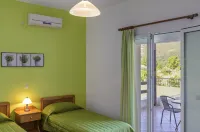 Mouzakis Villas - balcony
