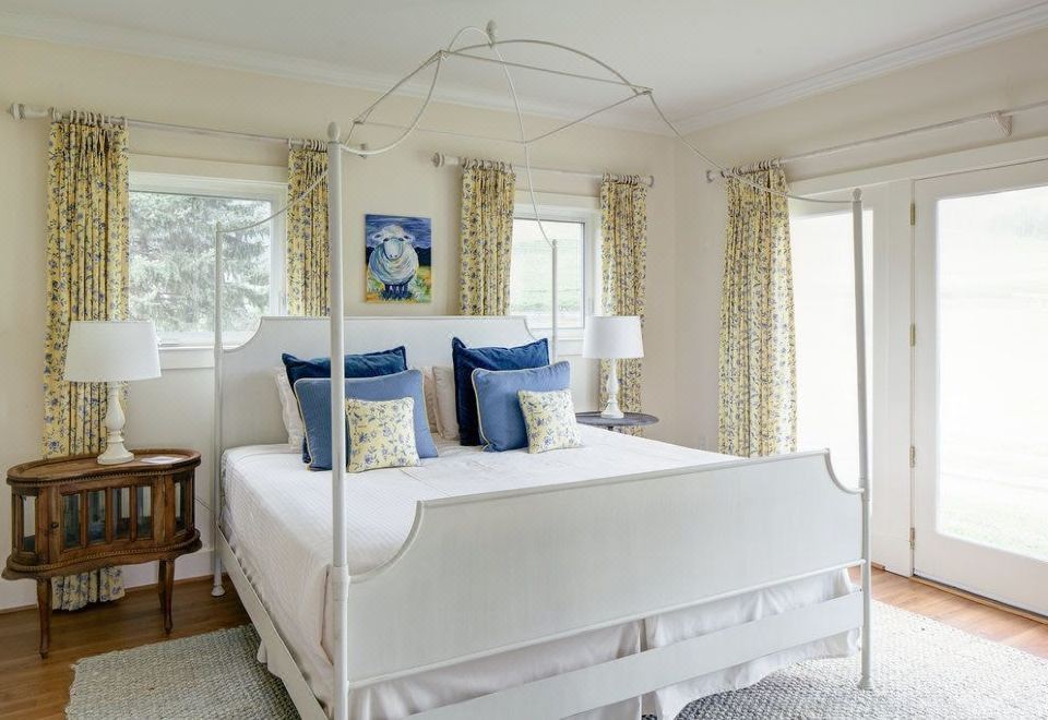 더 팜하우스 앳 베리타스