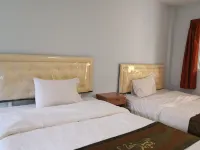 Rungrod Grand Hotel Hotels in Mueang Nong Bua Lam Phu District