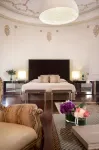 Savoy Hotel - balcony