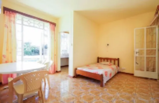 Allamanda Apartments - 100m Bain Boeuf Beach Hotels near Notre-Dame Auxiliatrice de Cap Malheureux