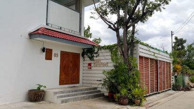 Hotel Exterior Barefeet Naturist Resort Photo