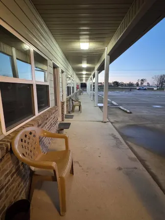 Weiss Lake Lodge Отели в г. Сидар Блафф