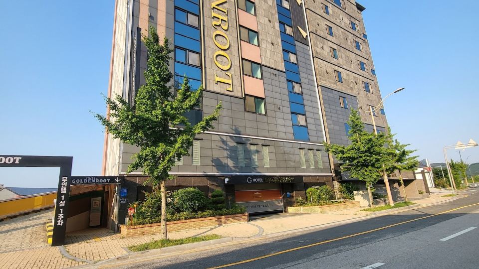 GoldenRoot Hotel in Gimhae