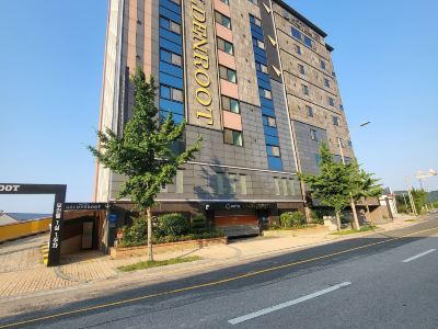 GoldenRoot Hotel in Gimhae