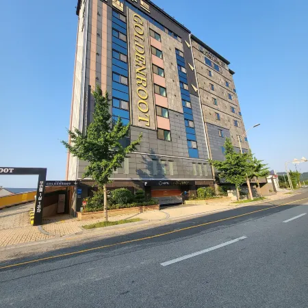 GoldenRoot Hotel in Gimhae