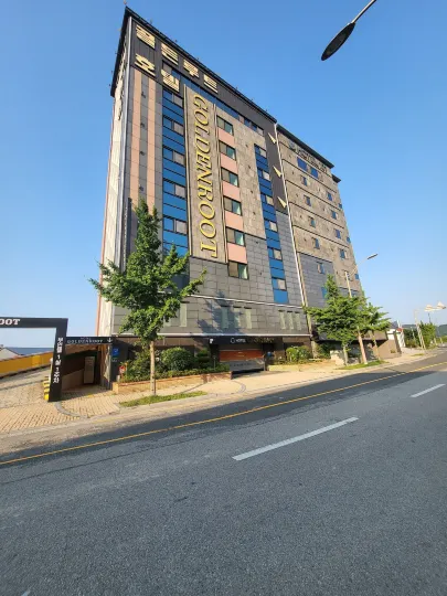 GoldenRoot Hotel in Gimhae