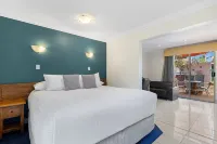 Point Samson Resort Hotels in Point Samson