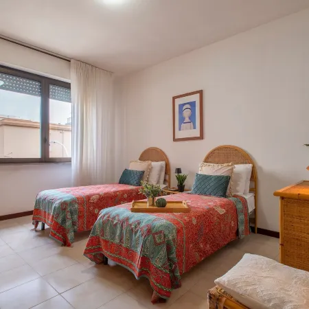 Sardinia RE - Lilium Central Flat