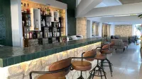 Vrachia Beach Hotel & Suites - Adults Only - Bar