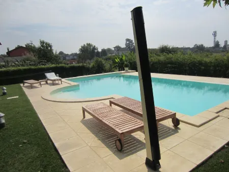 Marinella B&B Отели в г. Дорно