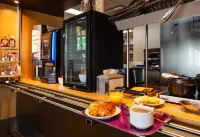 B&B Hotel Aubenas Hotel a Saint-Jean-le-Centenier