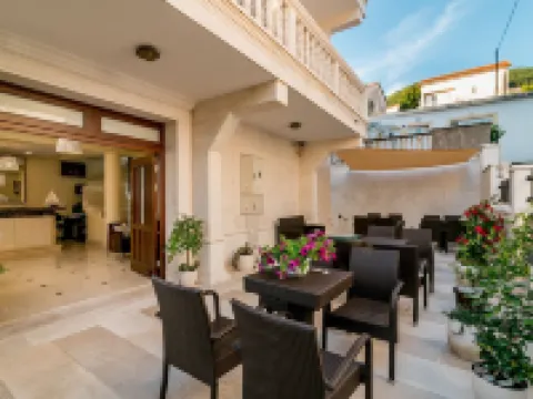 Hedera Residences - Kumbor Hotels in Kumbor