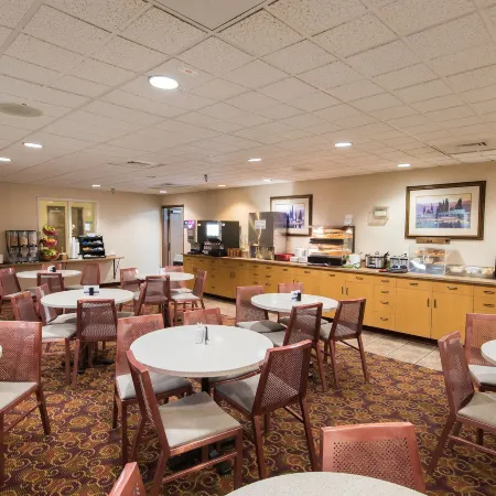 Crystal Inn Hotel & Suites - Great Falls