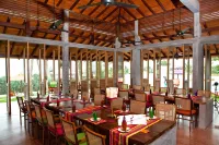 Utmt - Underneath the Mango Tree Spa & Beach Resort
